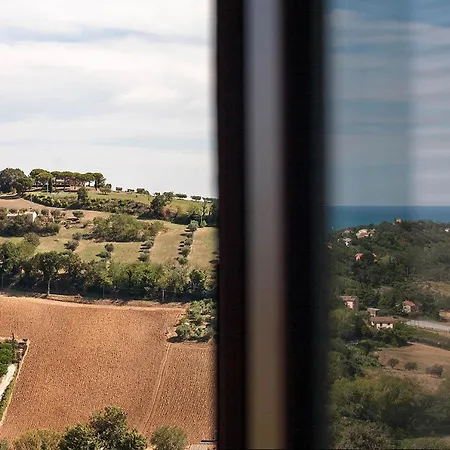 Pensión Red House Potenza Picena