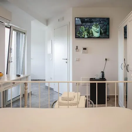 게스트하우스 Red House