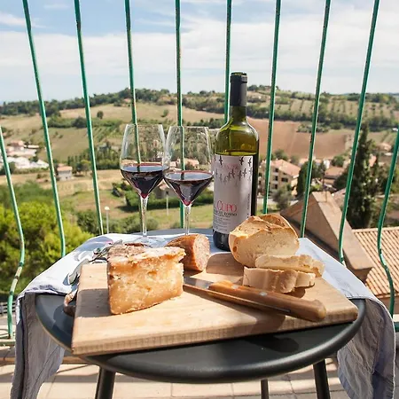 Red House Potenza Picena