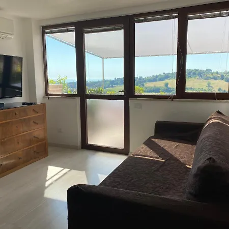 Pensión Red House 4*