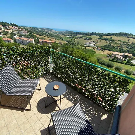 Red House Potenza Picena