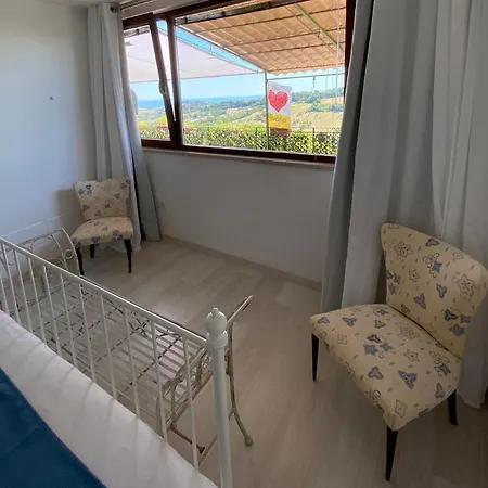 Red House Potenza Picena