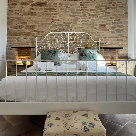 Red House 4* بوتنزا بيسينا