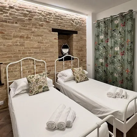Red House بوتنزا بيسينا
