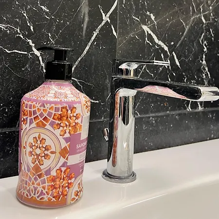 Red House بيت ضيافة بوتنزا بيسينا