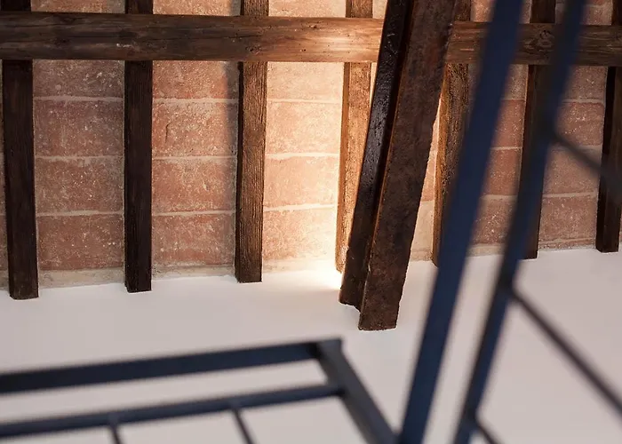 Red House 4* Potenza Picena