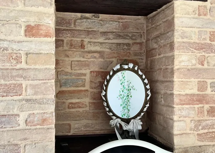 Red House 4* Potenza Picena